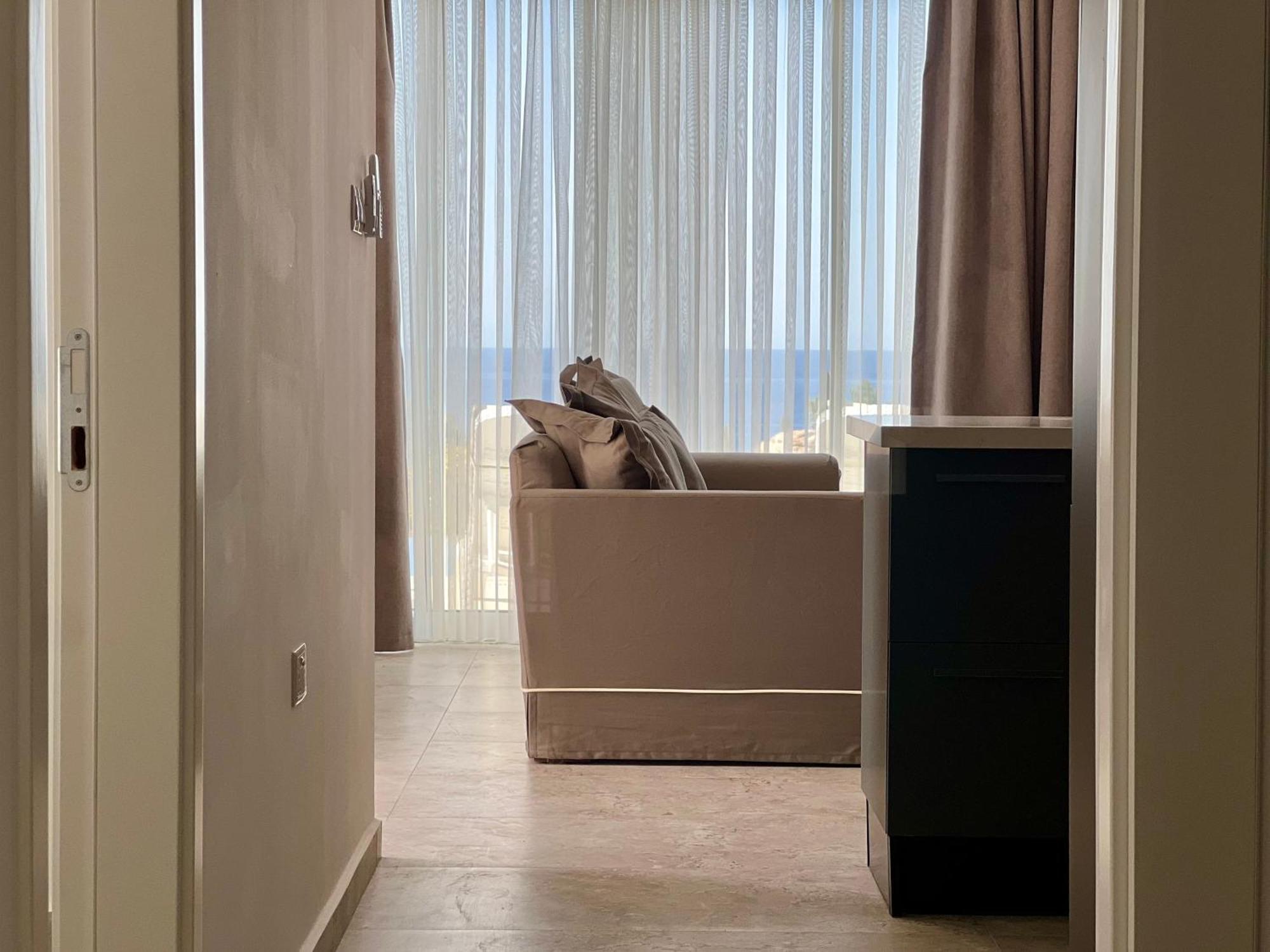Carrington Holidays Kyrenia  Bagian luar foto