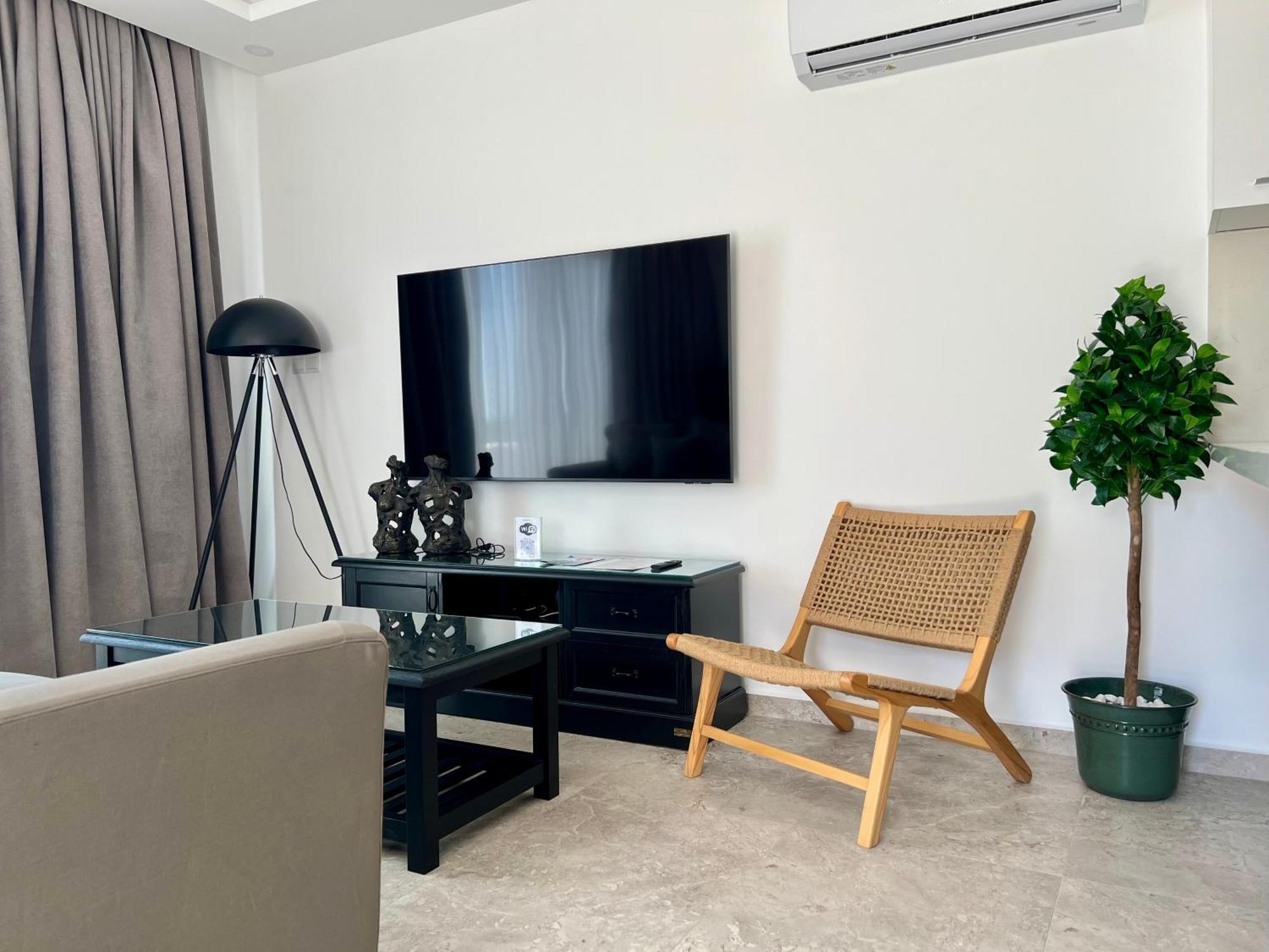 Carrington Holidays Kyrenia  Bagian luar foto